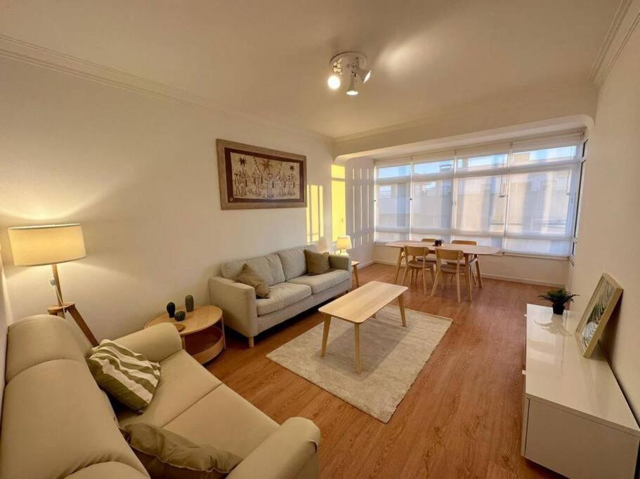 Double With Balcony Apartment Lissabon
