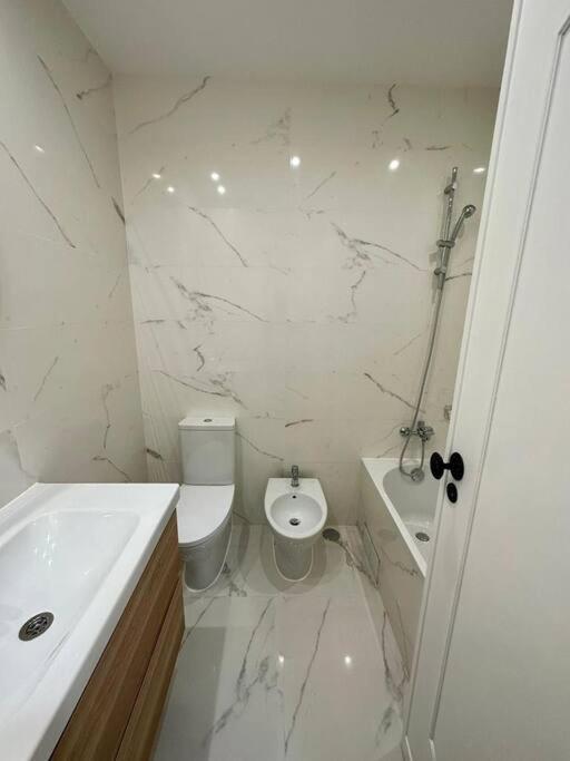 Apartment Double With Balcony Lissabon