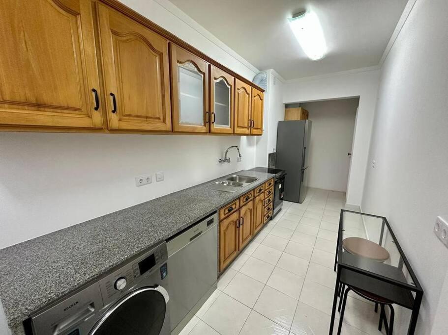 Double With Balcony Apartment Lissabon